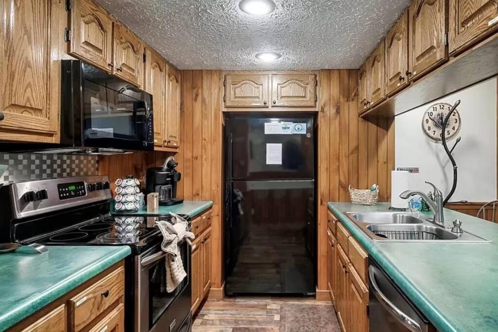 Beary Peaceful Smokies Retreat: Hot-Tub & Pools Villa Pigeon Forge Ngoại thất bức ảnh
