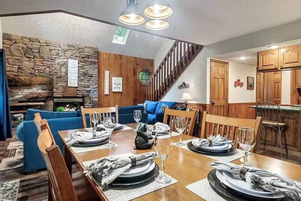 Beary Peaceful Smokies Retreat: Hot-Tub & Pools Villa Pigeon Forge Ngoại thất bức ảnh