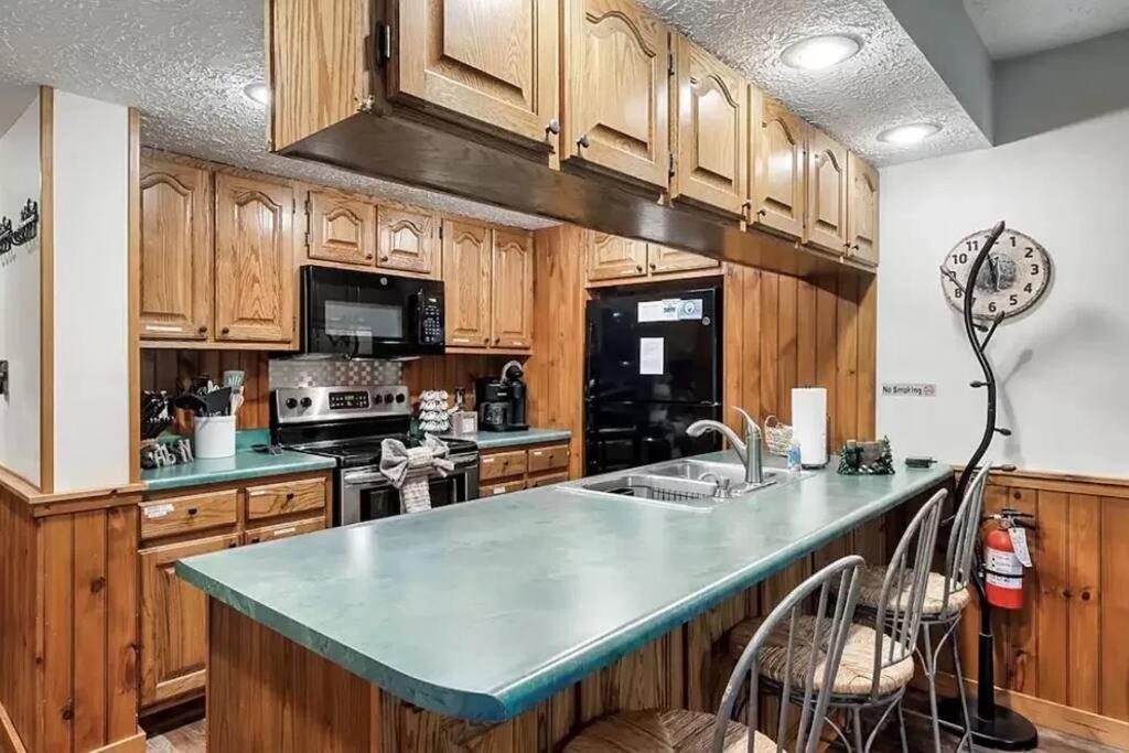 Beary Peaceful Smokies Retreat: Hot-Tub & Pools Villa Pigeon Forge Ngoại thất bức ảnh